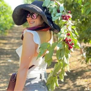 Meet your Posher, Maria